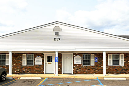 long island neurocare therapy medford office exterior 1